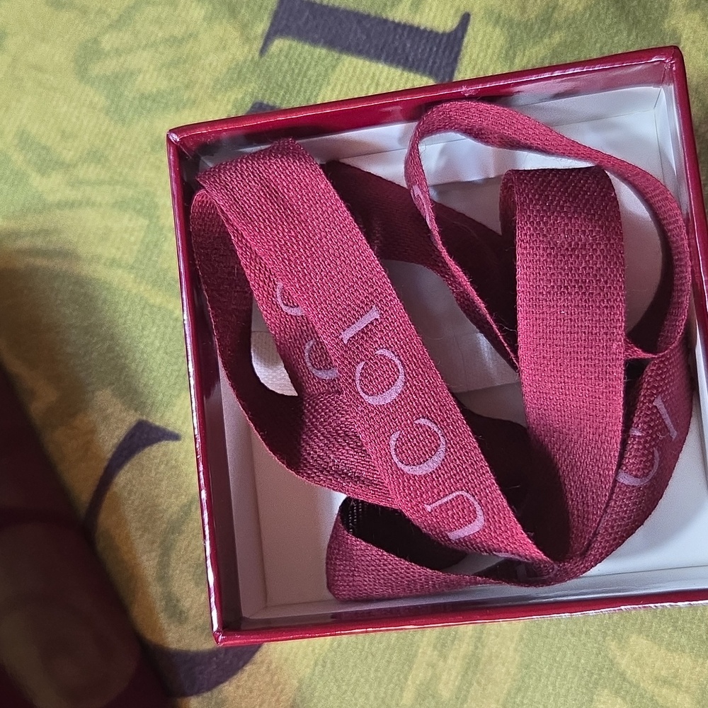 Gucci Red Women's Accessory Box (2) - Picture 6 of 6